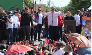 Oficialismo asegura que todas las encuestas pronostican triunfo de Maduro