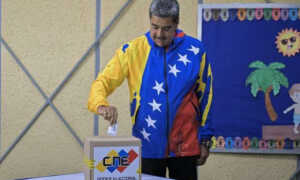 Maduro promete respetar resultados del CNE y llama a sus rivales a hacer lo mismo