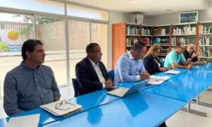 Gobernación participa en conversatorio sobre importancia de los árboles no nativos