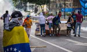 Rodríguez asevera que protestas son parte del plan “violento de la derecha”
