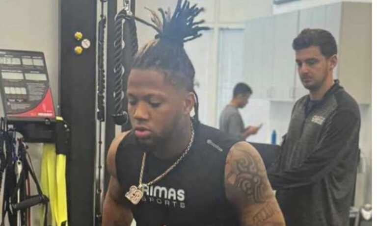 Ronald Acuña Jr. muestra fortaleza en la rodilla operada