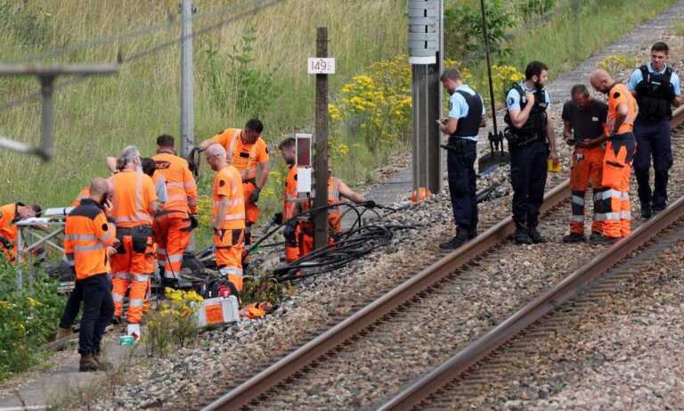 Francia sufre sabotaje organizado contra sus líneas de tren de alta velocidad