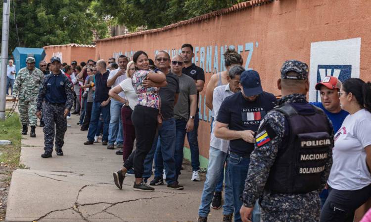 CNE califica de “abrumadora” la participación en el simulacro electoral