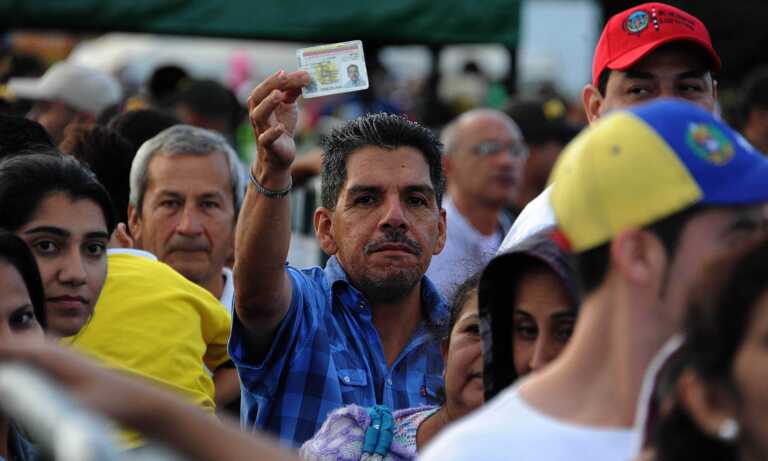 El país vota en un contexto económico distinto, pero con dificultades históricas