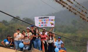 Machado pide a los “comanditos” de campaña estar activos para manifestaciones