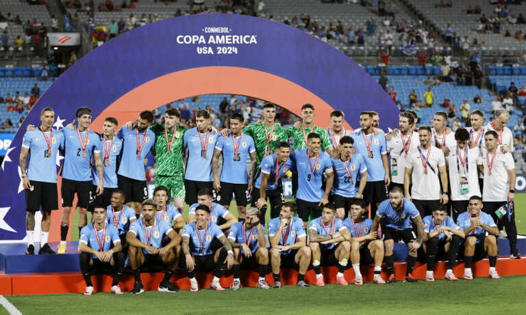 Suárez rescata el tercer puesto para Uruguay en la Copa América