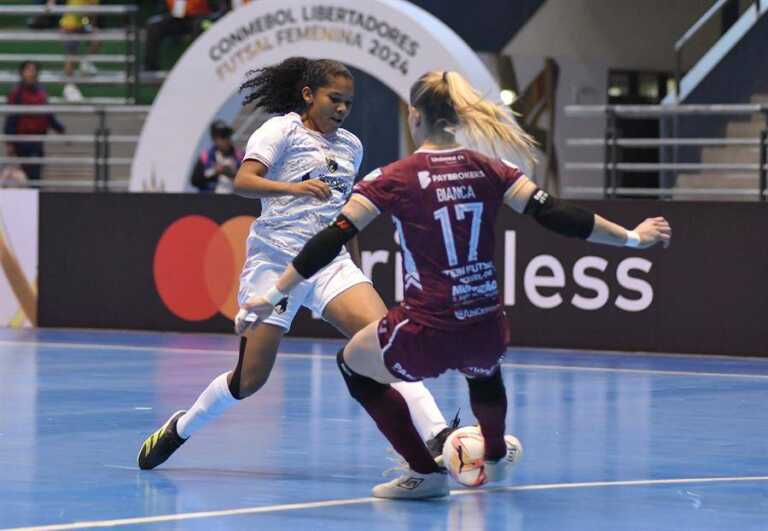 Aplazan por intoxicación la segunda fecha de la Libertadores femenina de futsal