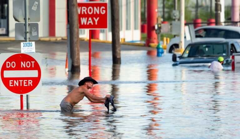 Paso de la tormenta tropical Beryl deja 4 muertos en Texas y un apagón masivo