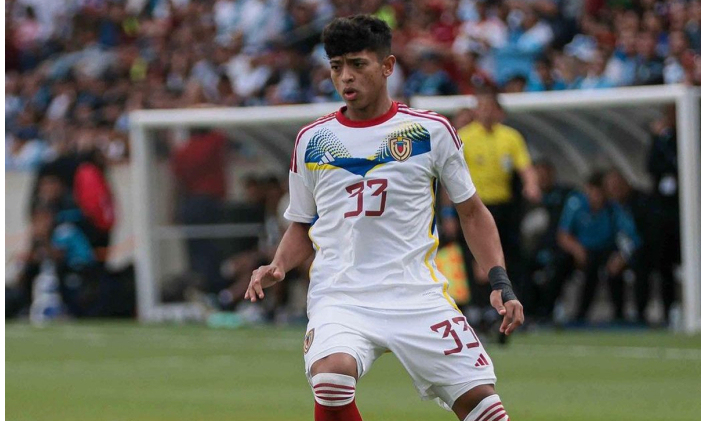 Kervin Andrade se convierte en el tercer vinotinto más joven con asistencia en Conmebol