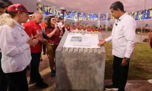 Maduro entrega la segunda etapa del Parque Monumental Ana María Campos