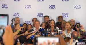 Machado reitera llamado a cuidar los centros electorales “hasta el final”