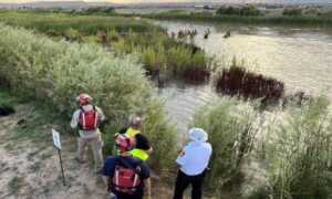 Rescatan a 54 migrantes en el río Bravo tras operación entre México y EE. UU.