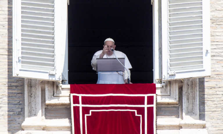 El Papa pide buscar la verdad y evitar la violencia en Venezuela
