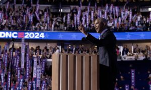 Obama pide a EE. UU. abrir “nuevo capítulo” para llevar a Harris a la Casa Blanca