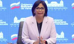 Delcy Rodríguez dice que “plan de las guarimbas era atentar contra policías y militares”