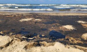 Derrame petrolero en Falcón podría alcanzar el Parque Nacional Morrocoy
