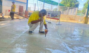 Gobernación avanza con trabajos de recuperación del Complejo Deportivo Barrio Bolívar