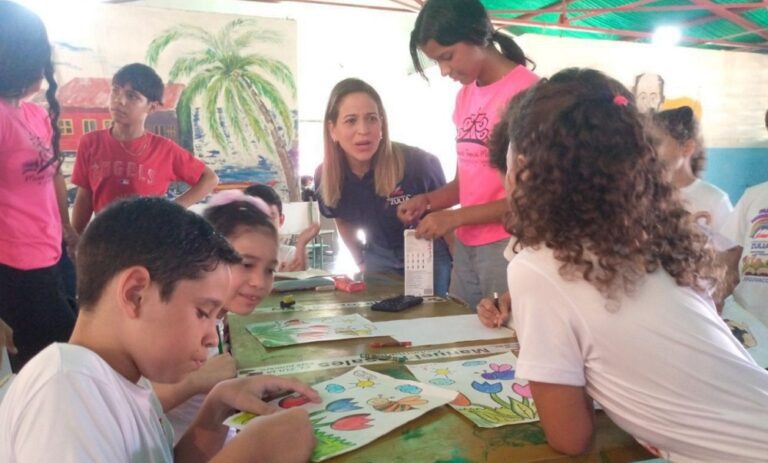 Gobernación inicia planes vacacionales para niños y adolescentes en Maracaibo y San Francisco