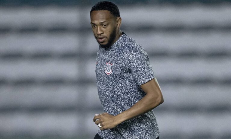 José “El brujo” Martínez debuta en la derrota del Corinthians