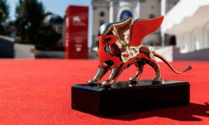 Almodóvar, Larraín y Ortega competirán por el León de Oro del Festival de Venecia