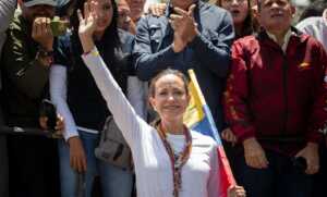 Machado asevera que González Urrutia jurará como presidente el 10 de enero de 2025