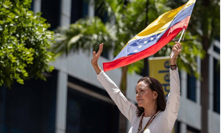 Machado: “El 9 haremos vibrar al mundo con un solo grito ¡Gloria al Bravo Pueblo!”