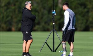 Gerardo Martino asegura que “Messi todavía no tiene el alta médica”