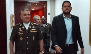 Preocupa a EE. UU. reunión de autoridades militares de Honduras con Padrino López