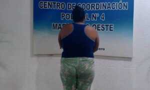 La detienen por agredir a su vecino adolescente con un tubo
