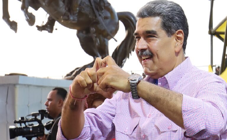 Maduro: González Urrutia representa la “deslealtad” a la Constitución