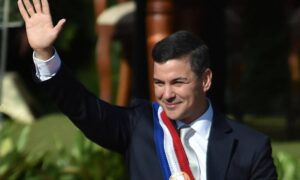 Presidente de Paraguay expresa “gran preocupación” por crisis en Venezuela