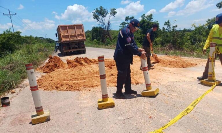 Reparan vialidad en Cachamana y Troncal N° 6 tras reclamo de los choferes