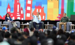 Maduro rechaza que EE. UU. pretenda convertirse en “la autoridad electoral” de Venezuela