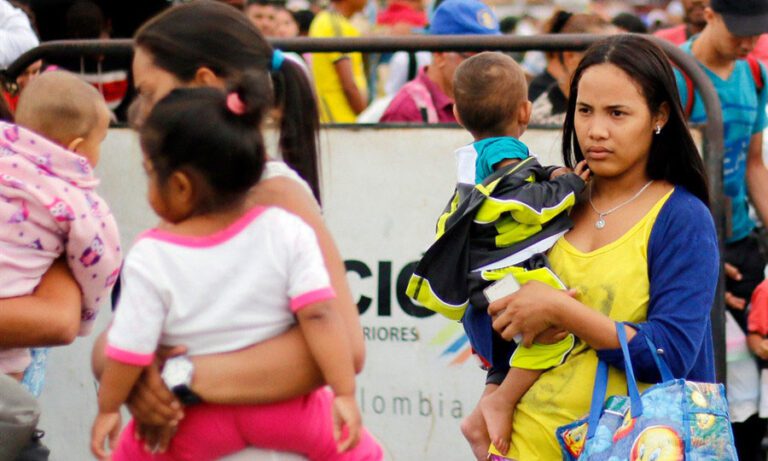 Colombia implementa permiso especial para custodios de niños venezolanos