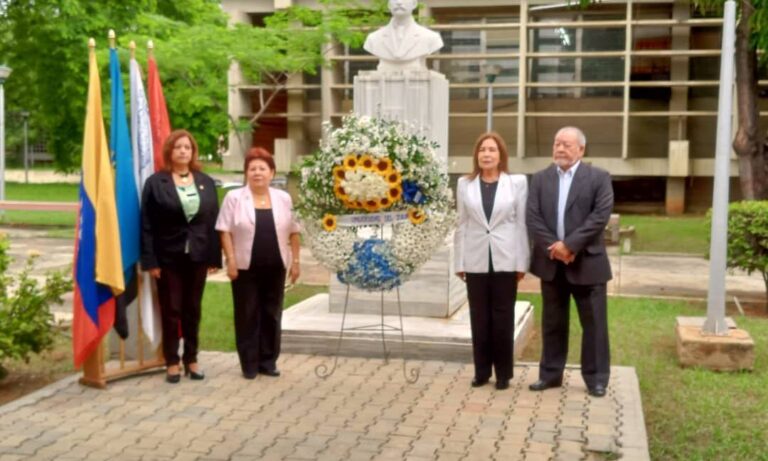 Celebran 133 años de la fundación de LUZ