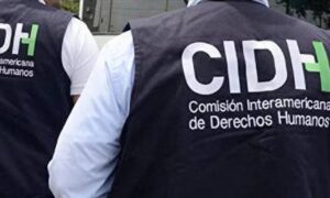 CIDH condena orden de detención contra González e insta a poner fin a la persecución
