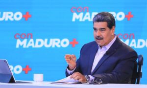 Maduro llama “cobarde” a Edmundo González tras orden de arresto del MP