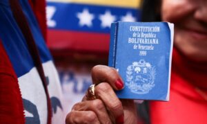 Sanciones a medios y otros aspectos de la Ley Simón Bolívar que podrían vulnerar principios constitucionales fundamentales