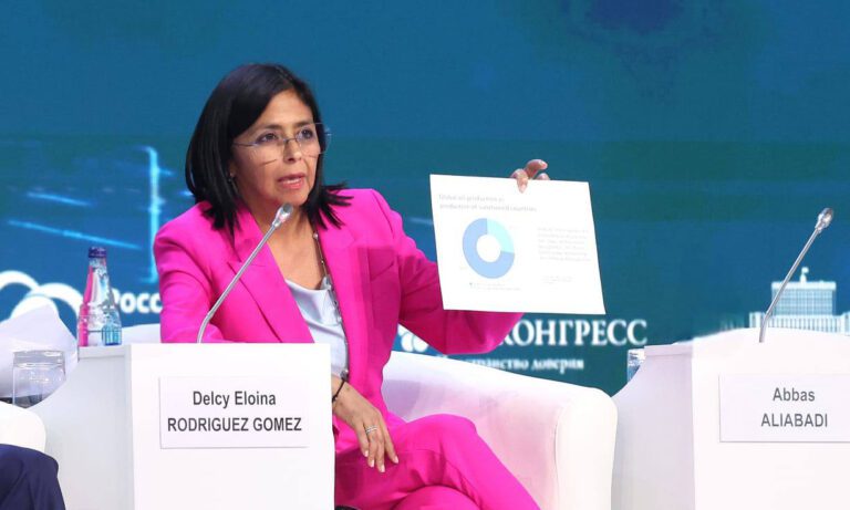 Delcy Rodríguez participa en la Semana Rusa de la Energía en Moscú