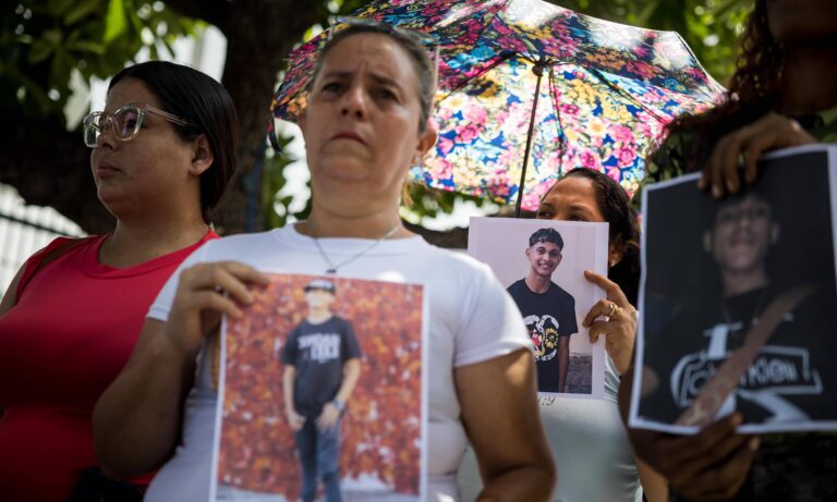 Familiares de adolescentes detenidos denuncian “torturas” contra los menores