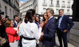 Feijóo confía en que la Eurocámara reconozca a González Urrutia vencedor en las presidenciales
