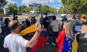 Edmundo González aterriza en Madrid para tramitar asilo político