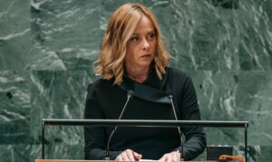 Meloni pide a la comunidad internacional “alzar la voz” sobre Venezuela