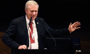 Kast proclama que el “soplo de esperanza” de Milei será “huracán de libertad” en Venezuela