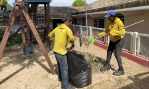 Realizan saneamiento en el CEI Maestro Ricardo Aguirre de Maracaibo