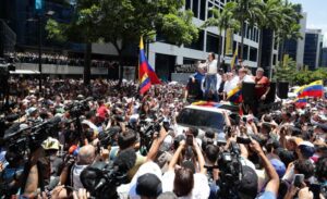 Sondeo muestra que uno de los mayores logros de Machado fue devolver la esperanza de cambio