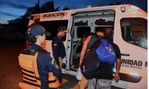Armada colombiana rescata a 24 migrantes venezolanos en la isla de San Andrés