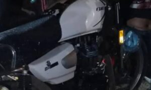 Muere motorizado tras chocar contra una gandola en Guajira