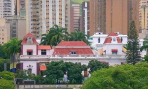 Instan a restituir el orden constitucional tras cumplirse 90 días de la falta de Maduro