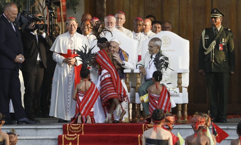 El Papa llama desde Timor Oriental a la “responsabilidad” para prevenir abusos a menores